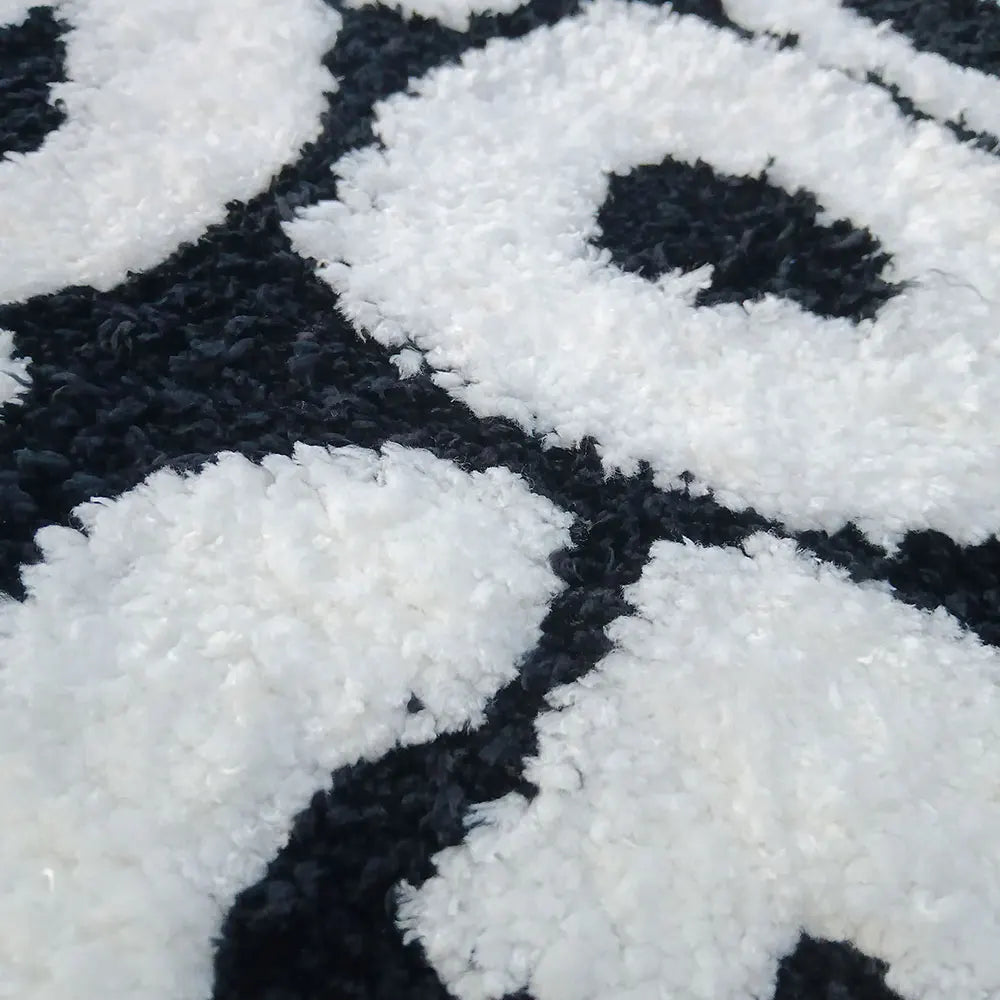 Tufted “You Look Good” Rug – Cute, Fun & Handmade Charm for Any Space