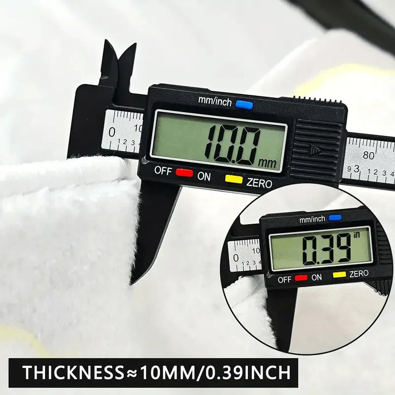 Wavy Optical Illusion Rug – Black and White Trippy Tufted Floor Mat for Modern Bedroom or Studio.