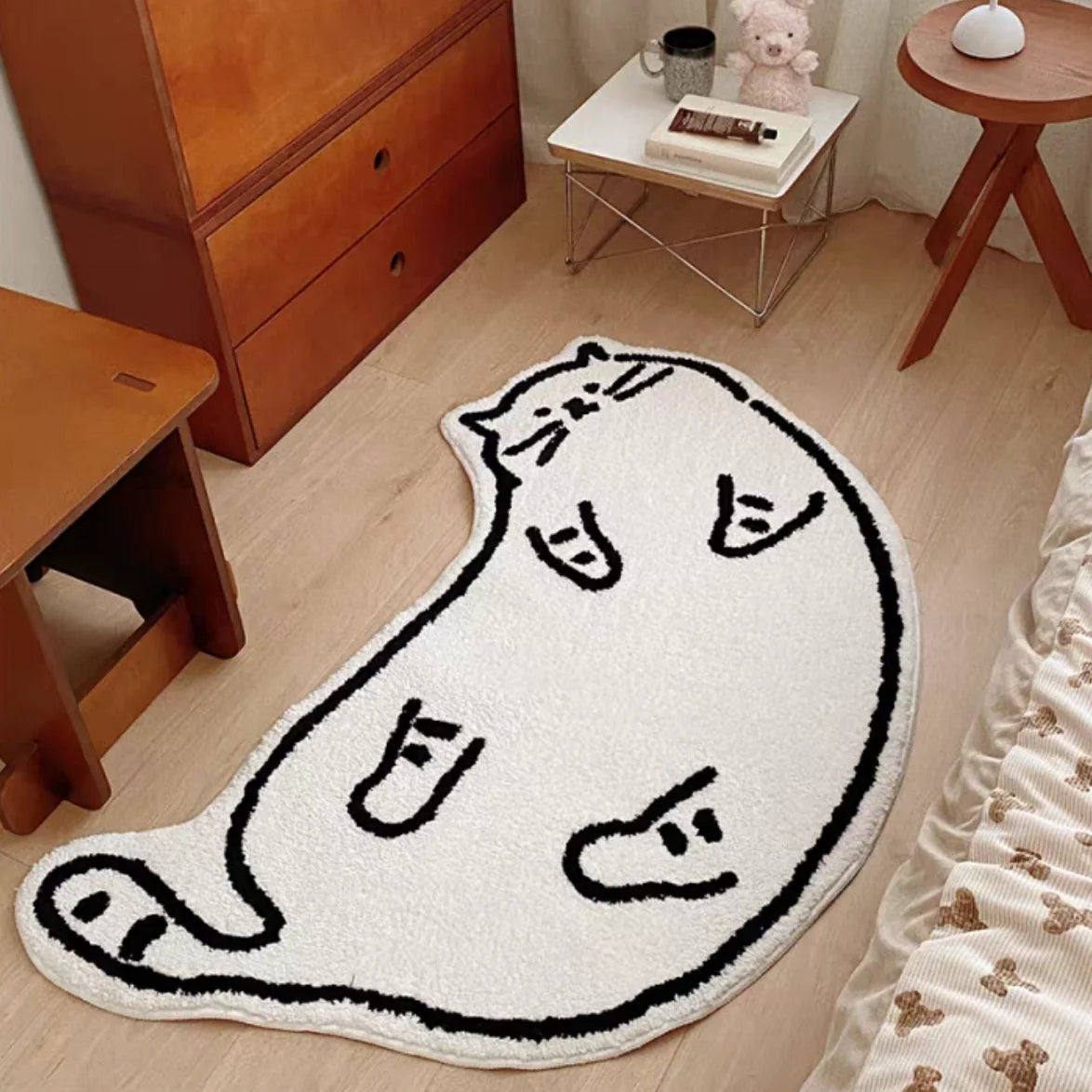 Minimal Cat Tufted Rug – Black and White Line Art Kitty Floor Mat for Bedroom or Bathroom.